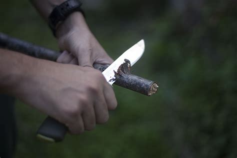 Mora 2010 Bushcraft Forest Knife Review