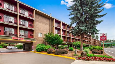 Best Western Plus Rivershore Hotel, 1900 CLACKAMETTE DR, Oregon City ...