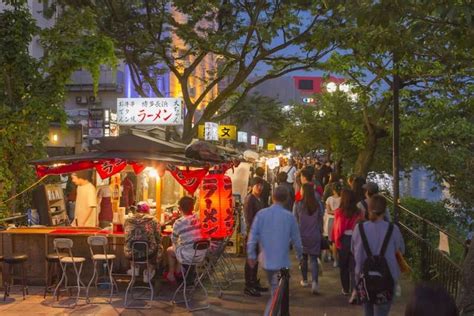 Yatai Food Stalls Offer The Best Of Fukuoka Food