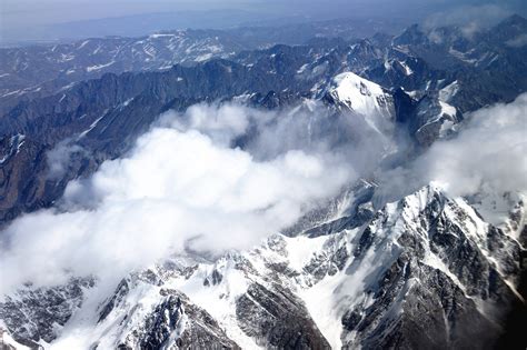 A magnificent aerial view of Tianshan Mountains in NW China - CGTN