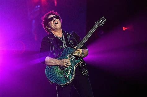 Neal Schon Doesn't Rule Out Steve Perry's Return to Journey