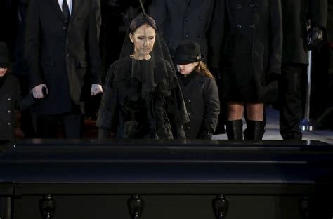 Céline Dion bids emotional final farewell to late husband Rene Angelil at public funeral | Fox News