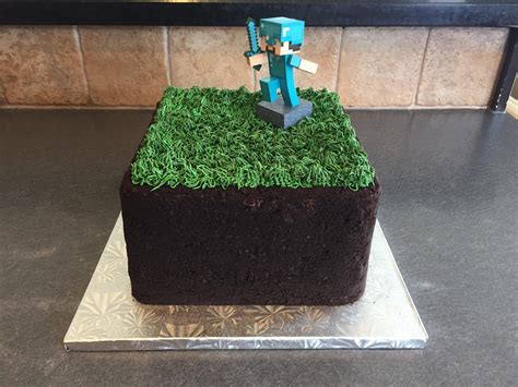 Minecraft grass block cake I made for my niece’s 9th birthday : r/Cakes