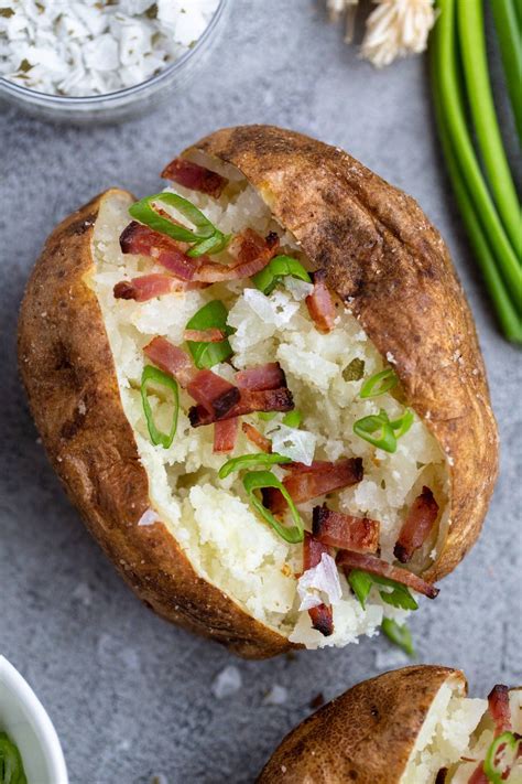 These Easy Air Fryer Baked Potatoes turn out perfect every time. Its ...