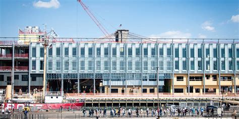 South Street Seaport: Pier 17 – Enclos