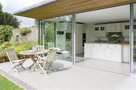 Indoor-Outdoor Kitchen | Tom Howley