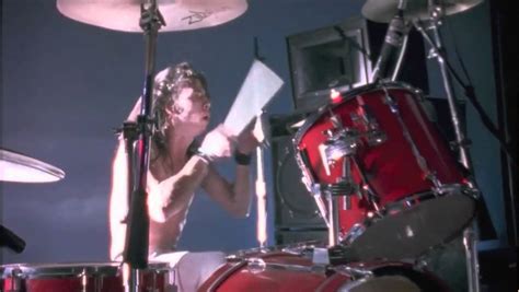 Dave Grohl - Drums - Live at the Paramount - YouTube