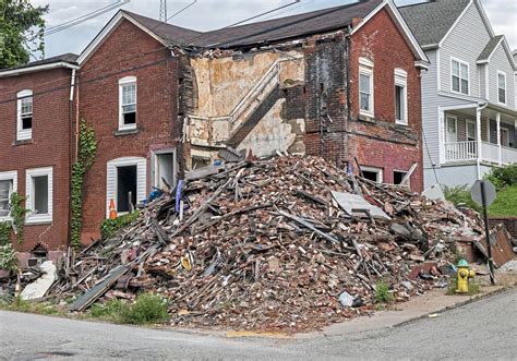 With hundreds of homes abandoned, North Braddock weighs its fate | Pittsburgh Post-Gazette