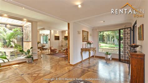 Luxury villa for rent near the Colosseum | RentalinRome.com