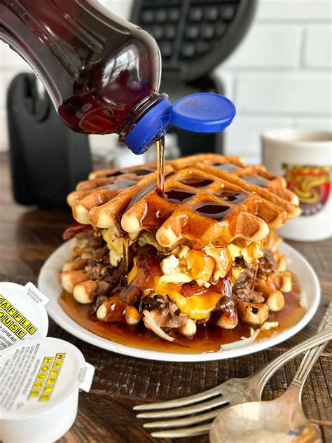 Viral Waffle House Sandwich - Sweet Tea and Sprinkles