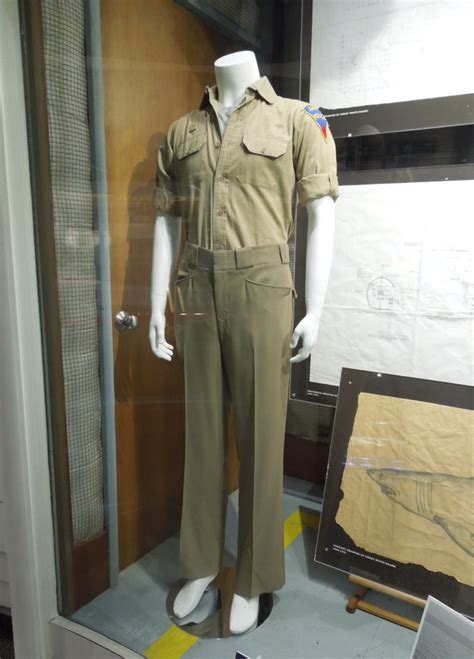 Hollywood Movie Costumes and Props: Roy Scheider's police uniform and ...