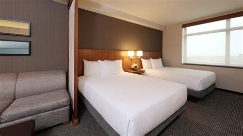 Hotel Deals in Flushing, NY | Hyatt Place Flushing LaGuardia Airport