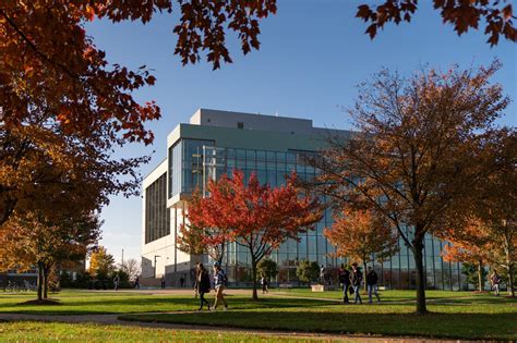 Undergraduate Campus Visit - Admissions - Grand Valley State University