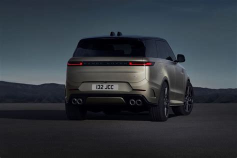 2024 Range Rover Sport SV First Look | Edmunds