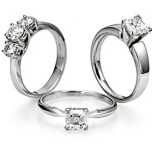 Models for Engagement Rings | Engagement Rings | Diamond Jewelry | Diamond Rings | gold Jewelry's