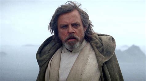 Mark Hamill says 'it's possible' Luke goes to dark side in 'Star Wars: The Last Jedi' - ABC News