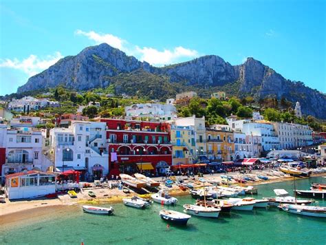 The Beautiful Island of Capri Italy – EtravelTrips.com