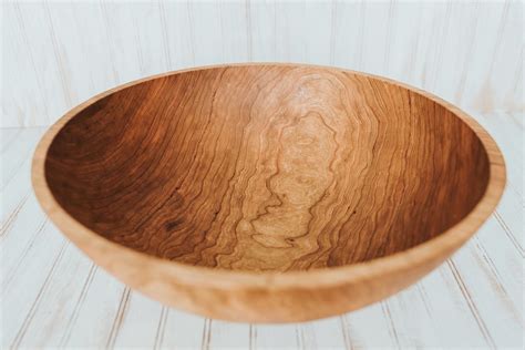 20-inch Cherry Bowl with Bee's Oil Finish | Holland Bowl Mill | Famous Wooden Bowls