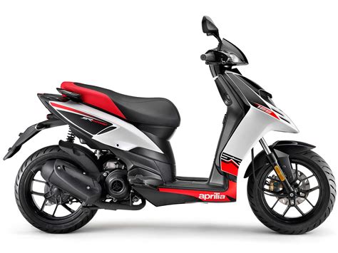 2012 Scooter pictures Aprilia SR Motard 125 insurance information