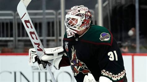 Goalie Adin Hill San Jose Sharks - TSN.ca