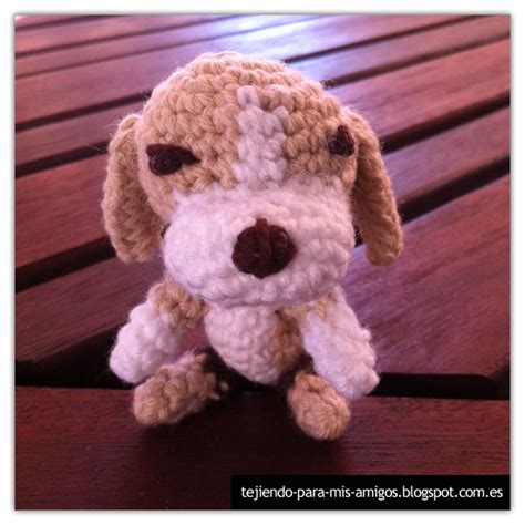 Tejiendo para mis Amigos: Patrón: Perrito raza Beagle Amigurumi