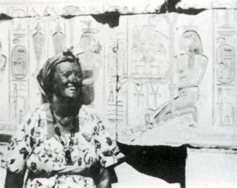 Omm Sety: The miracle story of egyptologist Dorothy Eady's reincarnation | Mysteriesrunsolved