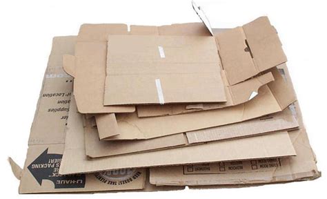 New Uses For An Old Reliable: 17 Ways To Upcycle Cardboard Boxes ...