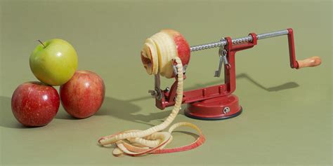 This Old-Fashioned Apple Peeler Is the Best Way to Peel Apples | Reviews by Wirecutter