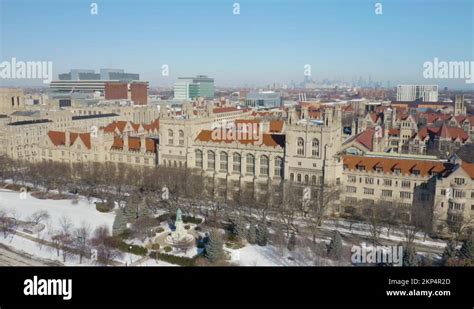 Uchicago campus Stock Videos & Footage - HD and 4K Video Clips - Alamy