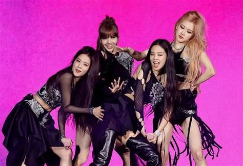 Blackpink Coachella 2023 Stage Outfits, Petty in Black and Pink Fashion Breakdown – Kpopclosets