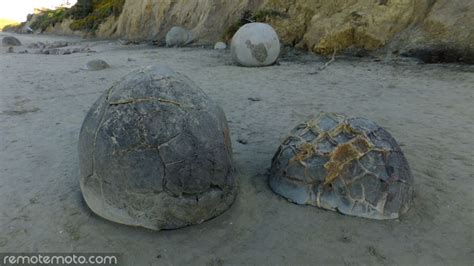 Moeraki Boulders