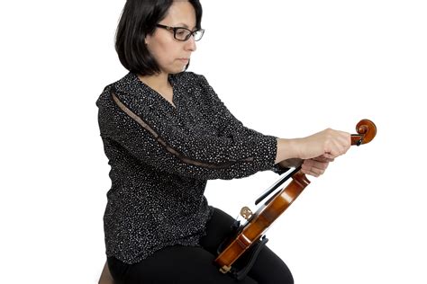 How to Tune the Violin - Meghan Verdejo