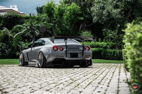 Gray Nissan GT-R Customized for a Racer Look — CARiD.com Gallery | Nissan gt, Gtr, Nissan gt-r