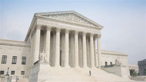 Supreme Court allows strict Texas SB4 immigration law to take effect for now – 104.5 WOKV