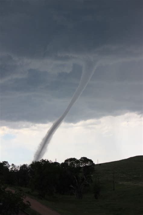 Funnel south of Golden Valley, ND - SkySpy Photos, Images, Video