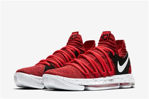 Nike’s KDX Red Velvet Kevin Durant Shoes Debut With Cupcakes – Footwear News