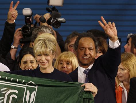 Argentine ruling party candidate seeks first-round election victory