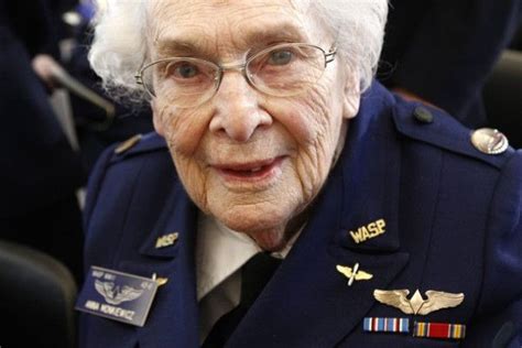 Congressional Gold Medal given to Women Airforce Service Pilots in Washington | Women in history ...