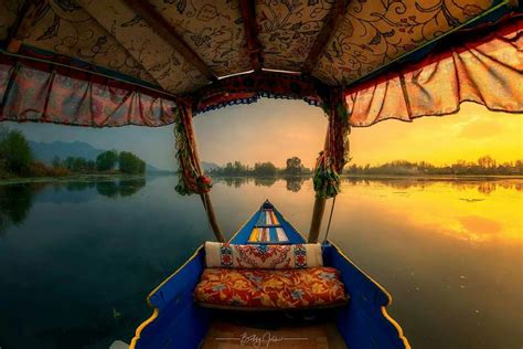 Dal Lake Sunset — Hive