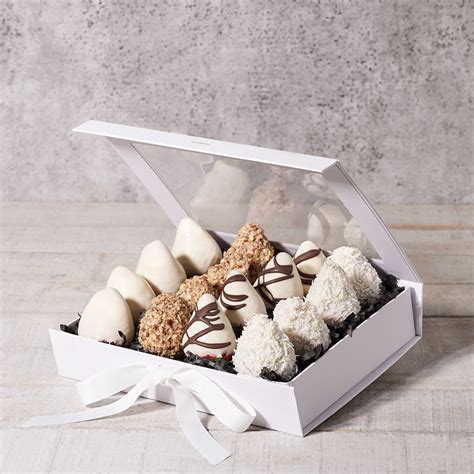 White Chocolate Dipped Strawberry Gift Box