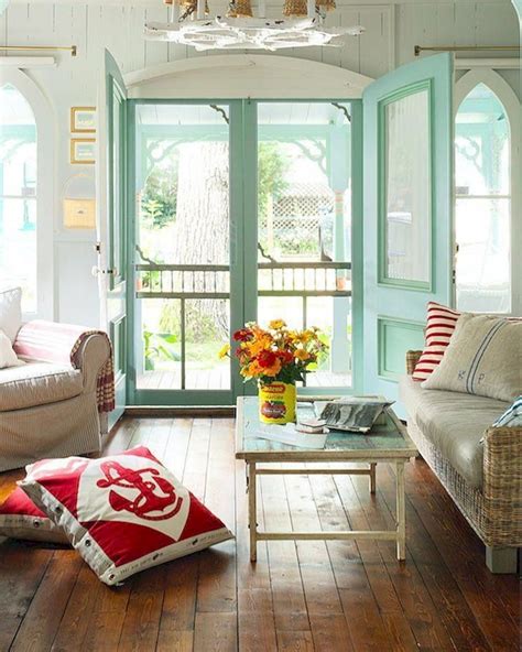 Shining Coastal Home Living Room with Relaxing and Fresh Color Scheme | SHAIROOM.COM | Home ...