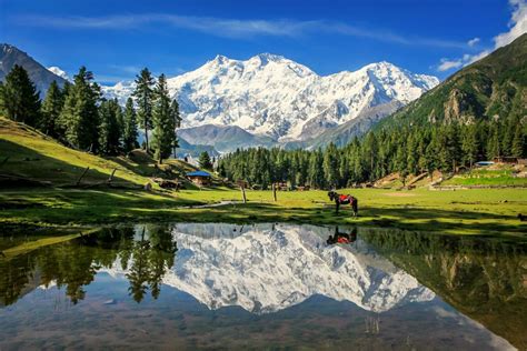 5 Most Beautiful Places In Pakistan