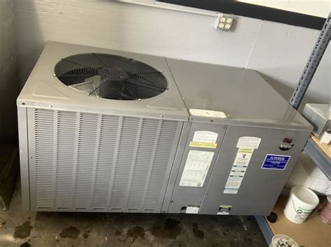 2.5 Ton Rheem Mobile home packaged unit AC air conditioner for Sale in Tampa, FL - OfferUp