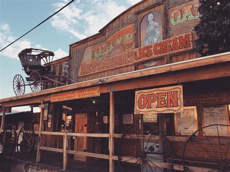 The "living ghost town" of Oatman, Arizona - Unusual Places