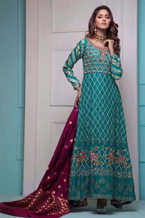 Emerald affair | Annus Abrar - Women's clothing Designer