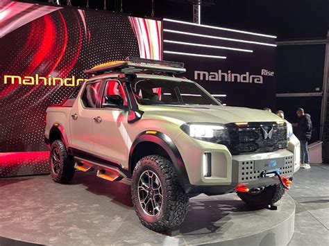 Mahindra reveals their all-new Global Pik Up double-cab lifestyle bakkie - Automotive News ...