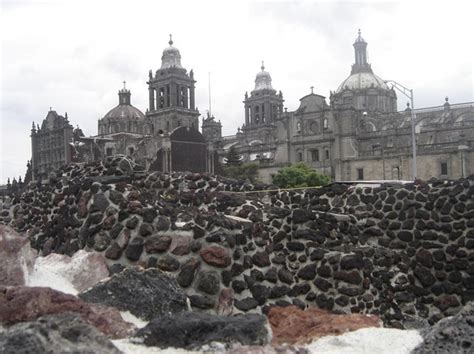 The Zocalo is the heart of Mexico City - MexConnect