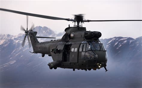 Download wallpapers SA 330 Puma, Aerospatiale, French military helicopter, transport helicopter ...