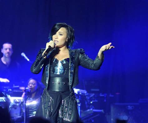 Demi Lovato Performs at Neon Lights World Tour in Dublin • CelebMafia