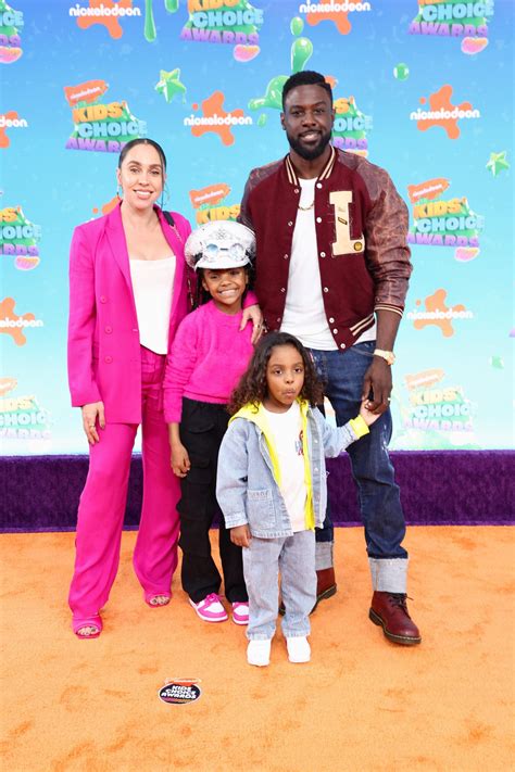 Your Favorite Stars And Their Kiddos Hit The Orange Carpet For The Nickelodeon Kids' Choice ...